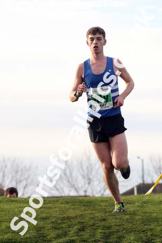 Mens under-20s North Eastern Cross Country, Redcar. Photo:  David T. Hewitson/Sports for All Pics